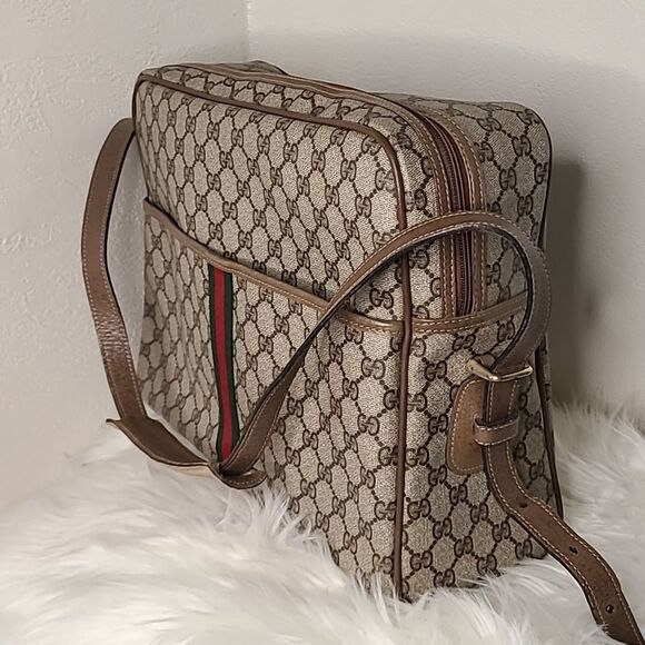 💯 Authentic Gucci Handbag with Cherryline 🍀 - Picture 5 of 13